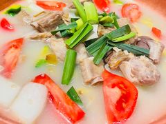 -云海肴·汽锅鸡·云南菜(天山百盛优客店)