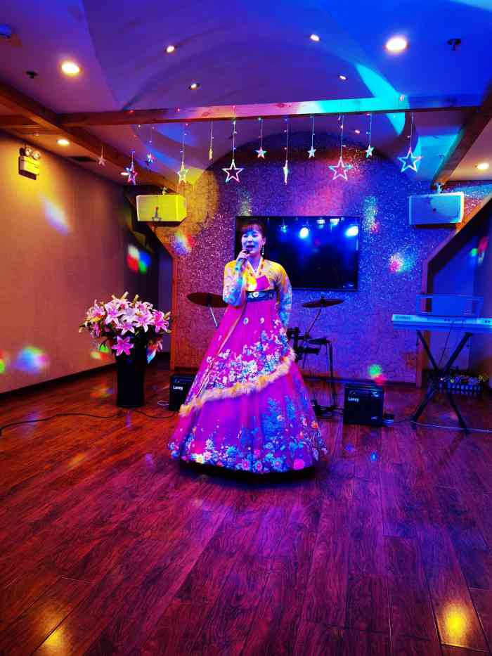 北京海棠花朝鲜餐厅海棠花餐厅海棠花朝鲜餐厅表演海棠花饭店朝鲜饭馆