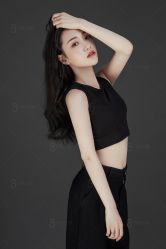 -onlygirl摄影美学馆高端定制(江滩店)