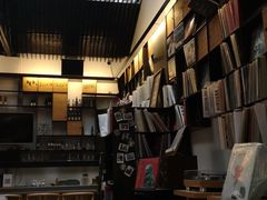 -黑胶星球(华发中城商都店)
