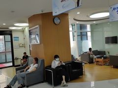 -雅悦齿科(顾村公园店)