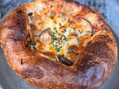 松茸披萨面包-O'mills Sourdough Bakery&Bistro(永嘉路店)