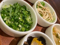 -良米山·云南野生菌过桥米线(上海首店)