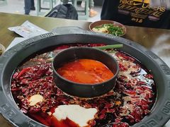 -黄潇洒老火锅(九眼桥宏济巷店)