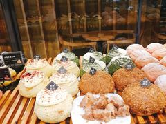 -焙丽拾光(麦凯乐直营店)