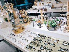 -Trend1881视光·蔡司视觉(领展广场店)