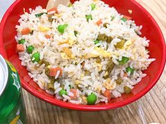 -江城燕子大排档(江汉路步行街店)