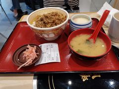 -食其家·牛丼咖喱(中山公园地铁站店)