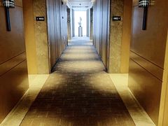 -上海宝华万豪酒店