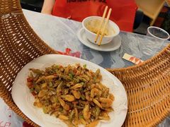 -肥肥虾庄·金牌油焖大虾(东湖欢乐谷店)