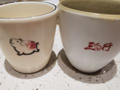 -三人行骨头王火锅(长寿店)