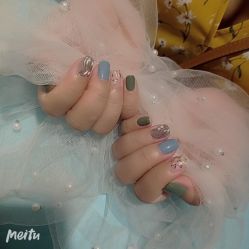 -阿噶西美甲美睫
