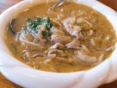 -鹤乡东北菜(崮山路店)