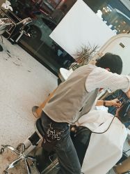 -环球蝶上美业连锁