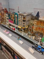 -乐高授权专卖店(朝阳大悦城店)