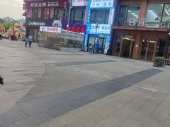 -宝龙城(杭州滨江店)
