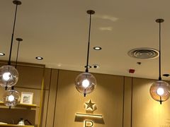 -星巴克臻选(金桥国际店)
