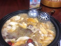 -菌之家·专业纯野生菌火锅·特色炒菌