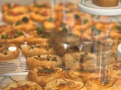 -VERIE BAKEHOUSE