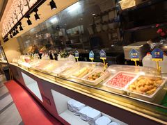 自助取餐区-蒙肥羊·酸汤潮牛·鲜牛肉火锅烤肉自助(岗顶店)