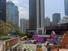 -中航城君尚购物中心