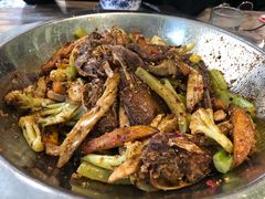 -嘎嘎鸭下巴·爆辣干锅(女人街店)