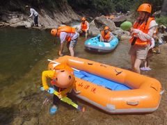 -安吉龙王山峡谷漂流