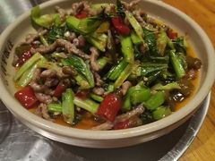 -郑件洋芋饭庄