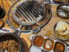 -青瓦炭韩潮烤肉(花园道店)