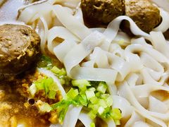 牛肉丸河粉汤-食味稻汕头食杂(西罗园店)