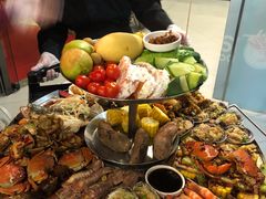 小海标准-日进一片海.生腌海鲜火锅.宵夜烧烤(三里屯总店)