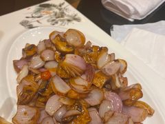 锡盟小炒蘑菇-蒙古人烤羊大师(工农大路创始店)