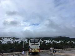 -亚龙湾中心广场