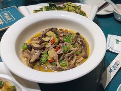 -呷湘厨·鱼汤捞饭·剁椒鱼头·辣椒炒肉(国家会展中心店)