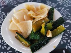 -八两八金·莱芜特色炒鸡(市南漳浦路店)
