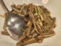 香菜白烧现划鳝丝-Yan Ting 宴庭中餐厅(上海静安瑞吉酒店)