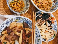 老北京炸酱面-门框胡同百年卤煮(新街口店)