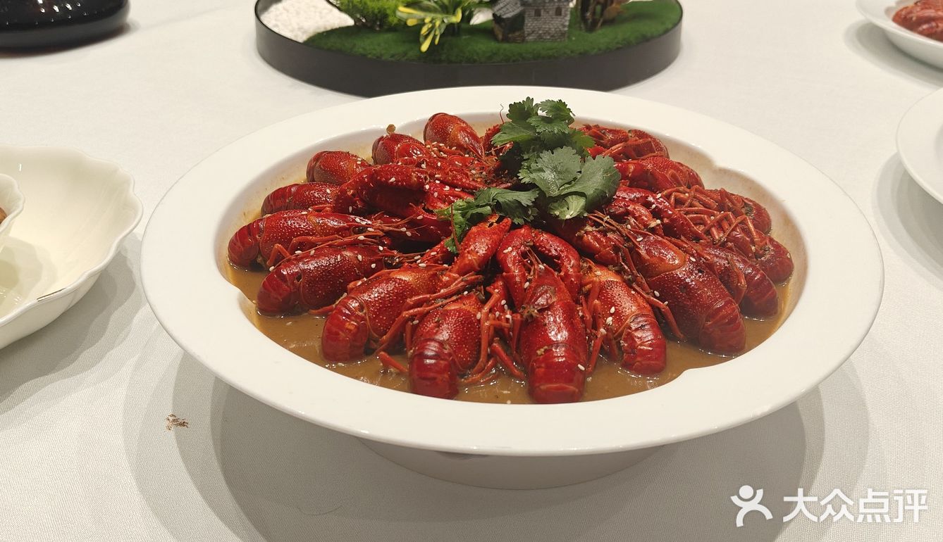 夏天的第一顿小龙虾[比心]