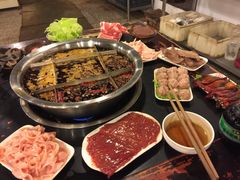 -邓莽子老火锅(中兴路总店)