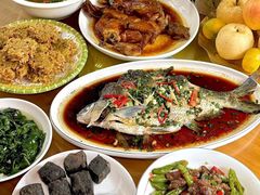 -芦茨金富饭庄·25年老字号·专做稻草鸡