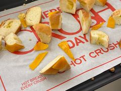 -HOT CRUSH趁热集合·现烤面包(环球港店)