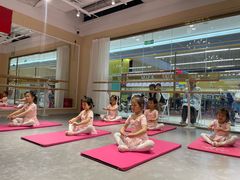 -炫艺舞蹈培训中心(枫尚奥特莱斯店)