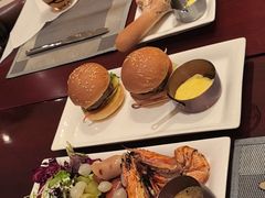 -东西风牛排馆周末烧烤自助(首都机场希尔顿店)