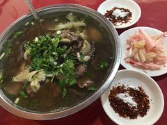 -谢老五跷脚牛肉·非遗传承店