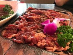 -热火朝天鲜切牛肉火锅(南强街巷店)