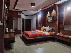 -绿光森林餐厅