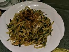 大丰收-嘎吧锅私家菜馆(新村十区店)