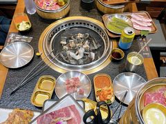 -何发发和牛烧肉·鳗鱼榴莲放题自助(乐峰广场店)