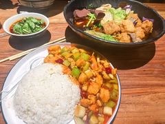 -万记麻辣烫国展总店