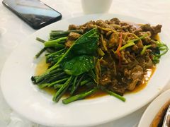 芥兰沙茶牛肉-廣味潮鲜·一品潮滋味(五道口店)